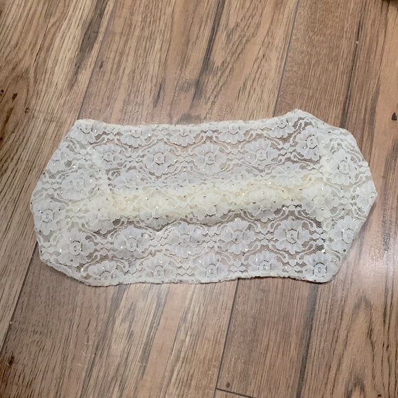 BNWOT Women’s 3 headbands - Picture 2 of 7